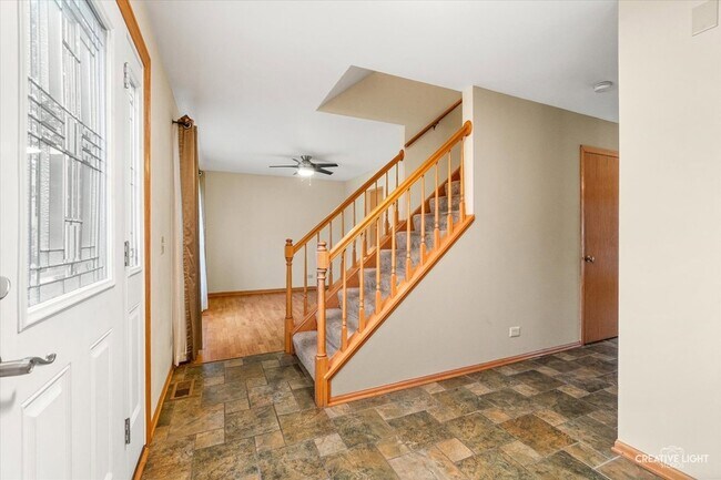 Building Photo - 920 Fairfax Ct