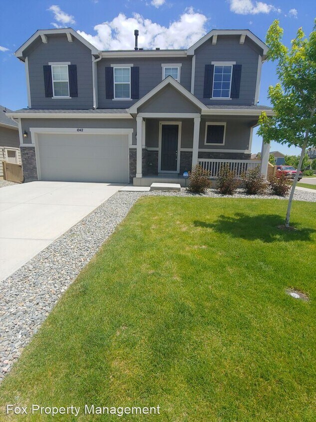 4 br, 3.5 bath House 1042 Woodgate Court House Rental in Longmont, CO
