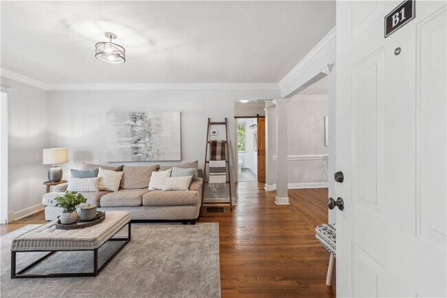 Foto del edificio - 115 Peachtree Memorial Dr NW