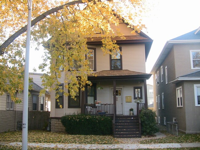 Foto del edificio - 1114 Elgin Ave