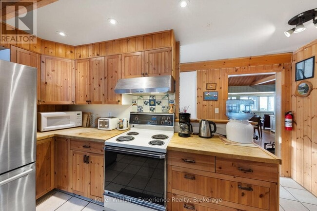 Building Photo - 14 Rowntree Ln