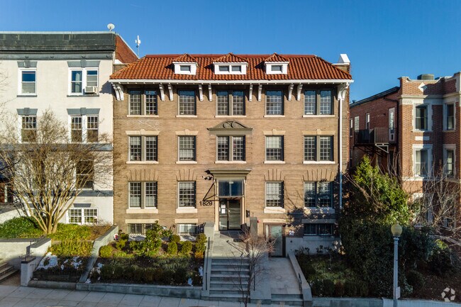 Building Photo - California Flats