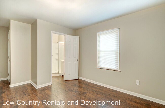 Building Photo - 1227 E 38th St