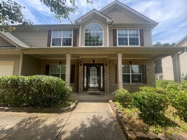 Building Photo - 520 Lakeridge Ct
