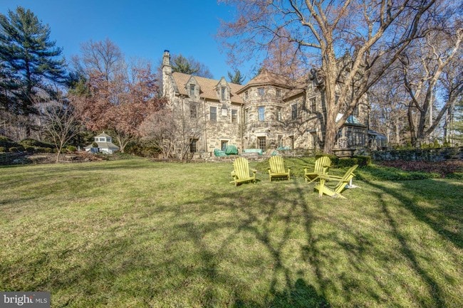 Foto del edificio - 730 Thomas Rd