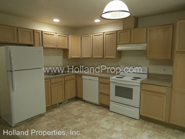 Building Photo - 4116 SE 79th Ave