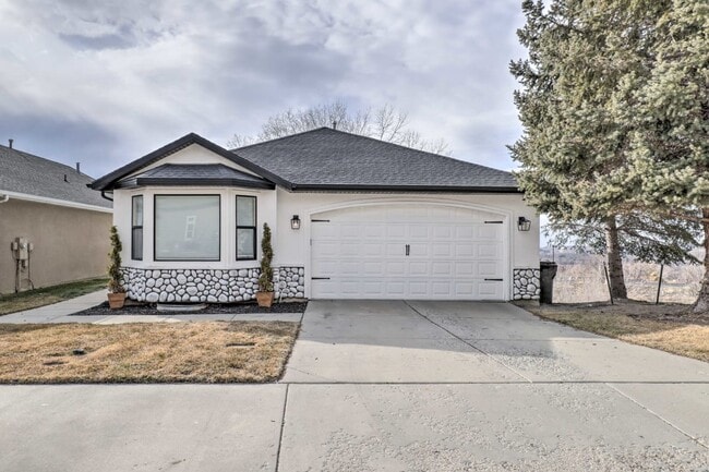 Building Photo - 694 S Slate Canyon Dr