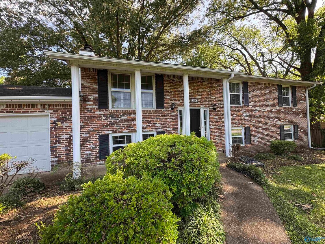 Foto principal - 516 Valley View Terrace SE