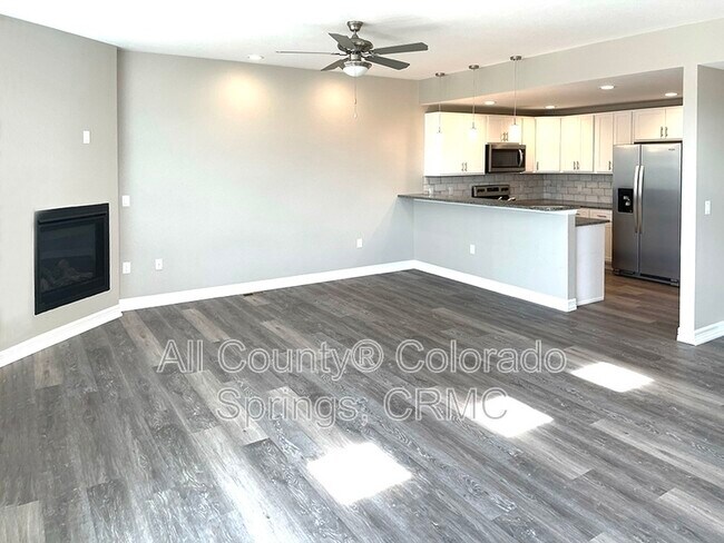 Foto del edificio - 610 Thimbleberry Point