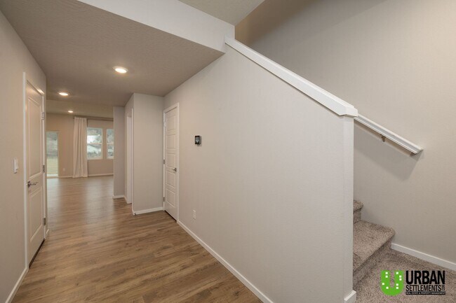 Foto del edificio - 12406 E Dickens Ln