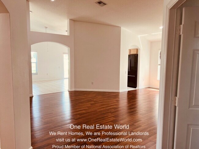 Foto del edificio - 3223 Whooping Crane Run