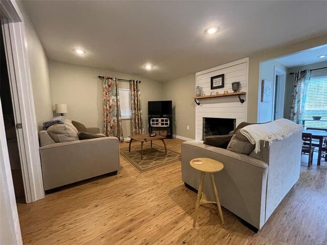 Foto del edificio - 54 4th Retreat