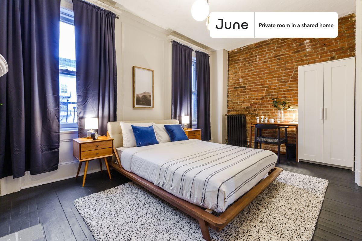 Primary Photo - Room in Shared 4 bed/1 bath home