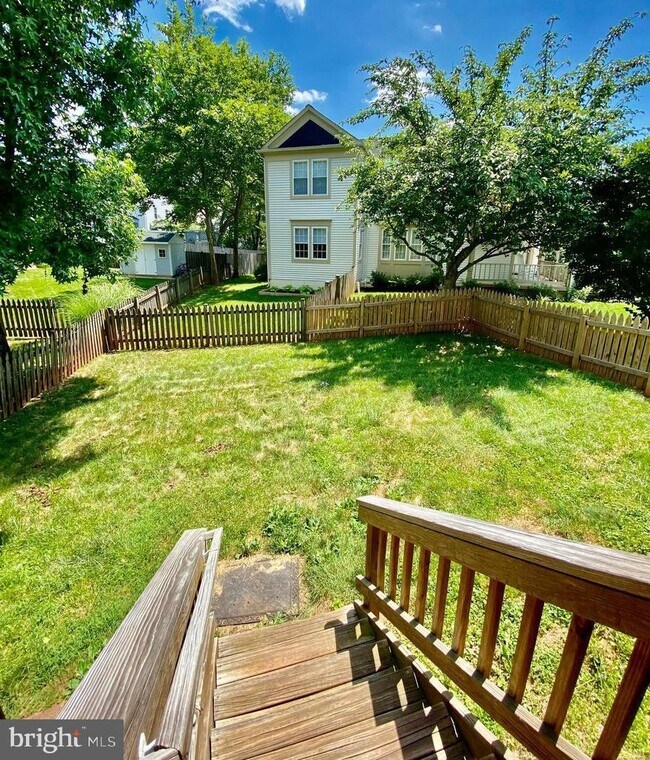 Foto del edificio - Discover Your Dream Home in Countryside’s ...