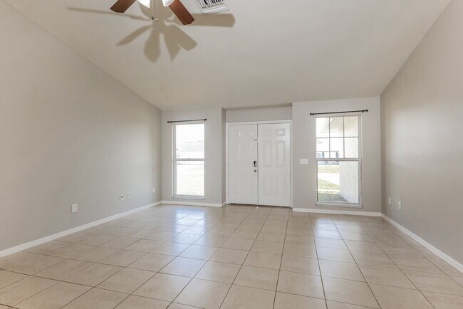 Foto del edificio - 4400 SW 6th Ave