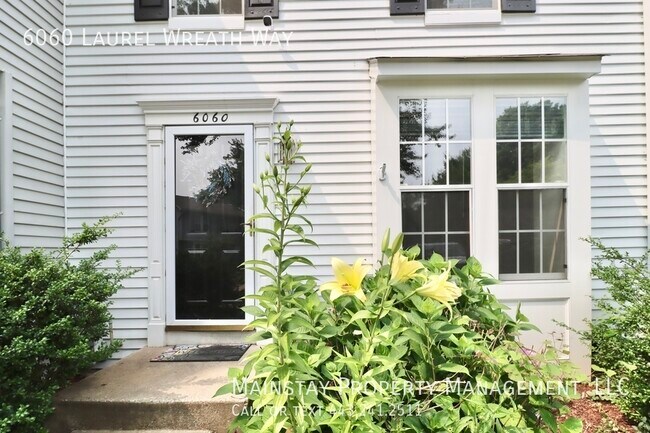 Foto del edificio - 3 Bedroom Townhome in Great Columbia Locat...