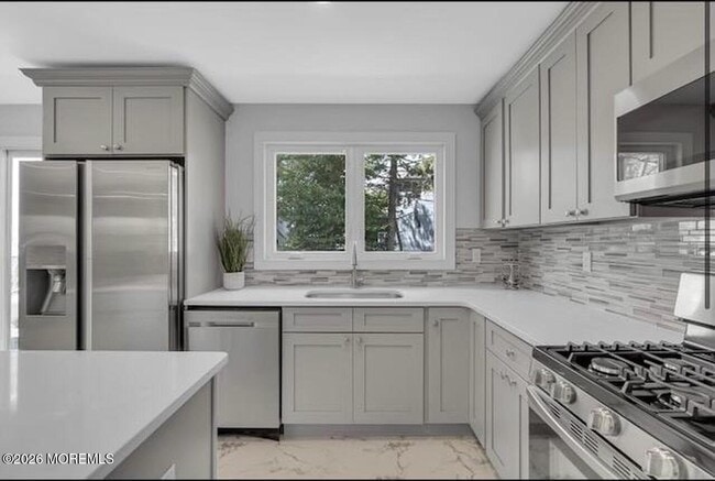 Foto del edificio - 1143-1145-1145 Roe Ave