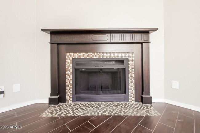 Building Photo - 5412 W Cochise Dr