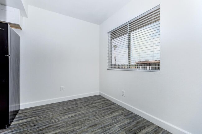 Interior Photo - Palisade Park Aparments