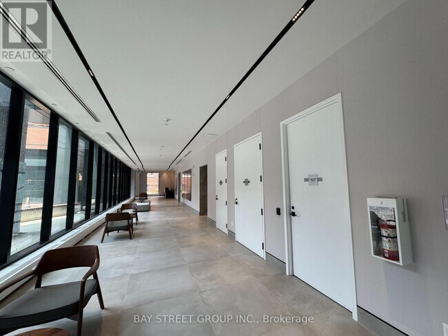 Photo du bâtiment - 609 Sherbourne St