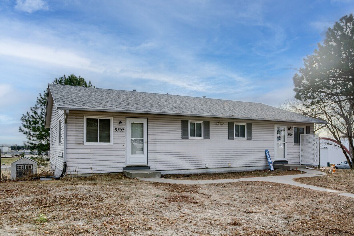 Primary Photo - 3700/3702 N 22nd St Duplex