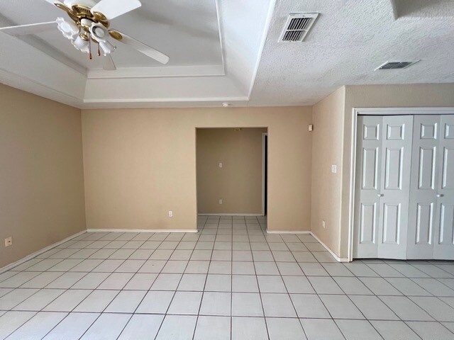 Foto del edificio - 2105 Kimberly Ln