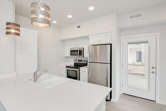 Building Photo - 1007 Rigby Ln