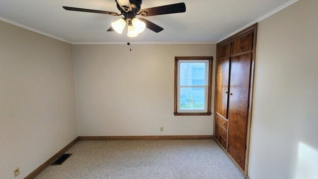 Building Photo - 732 ARGYLE