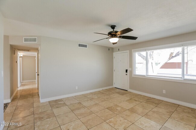 Foto del edificio - 18205 North 25th Pl