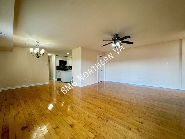 Foto del edificio - 12709 Gordon Blvd