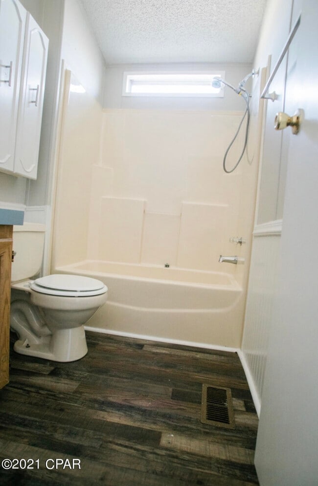 Foto del edificio - 6916 Sunrise Dr