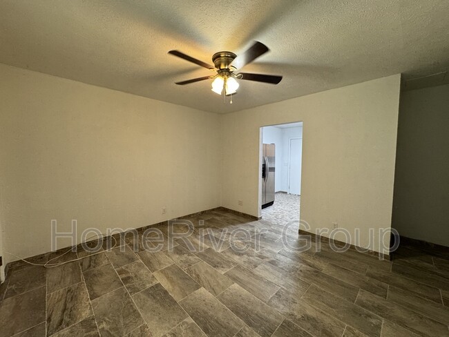 Building Photo - 5757 Antoinette Ln
