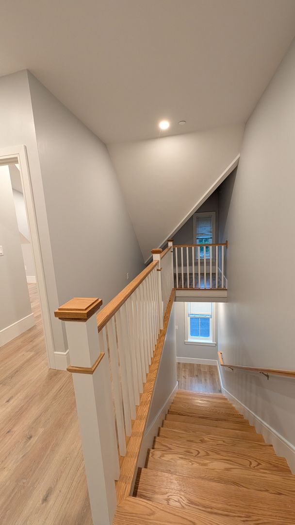 Foto del edificio - New 4-bed, 3-bath in Brighton; beat the 9/1 rush with an August move-in!
