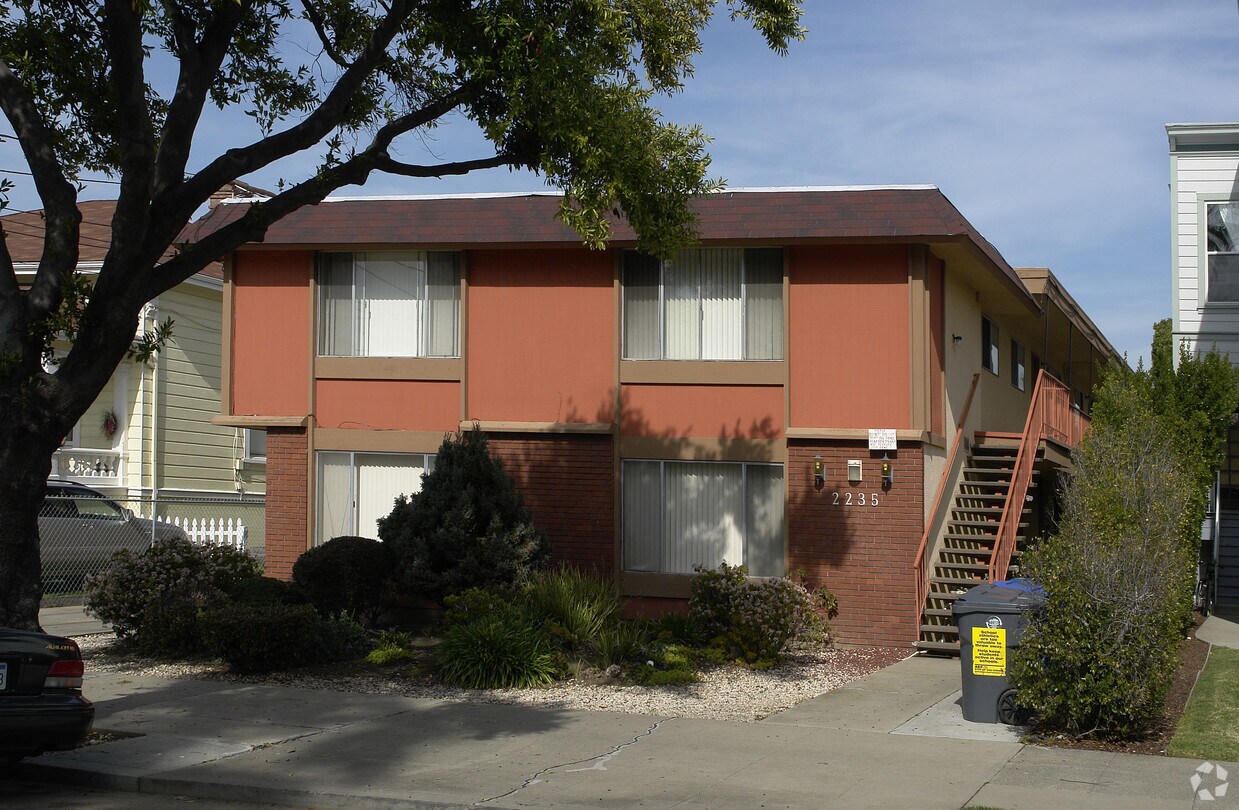 Foto del edificio - 2235 San Antonio Ave