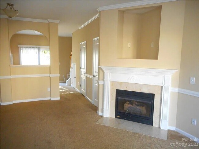 Foto del edificio - 8419 Chaceview Ct