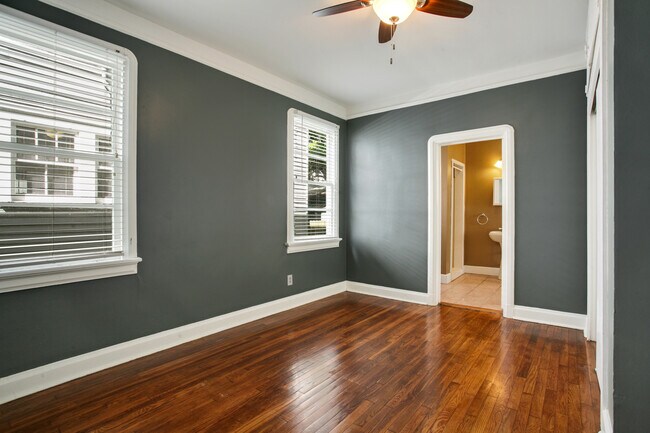 Foto del edificio - 2106 S Carrollton Ave