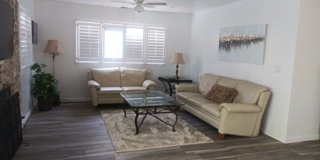 Building Photo - Fully Furnished Condo