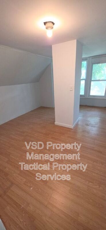 Foto del edificio - 1583 E 84th St
