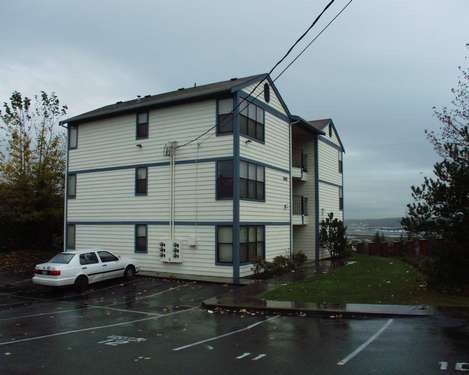Alternate Building View 1 - 5818 15th Ave S
