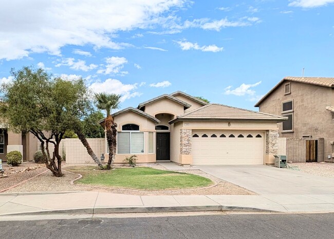 AVAILABLE NOW IN SAN TAN RANCH GILBERT!!!! - AVAILABLE NOW IN SAN TAN RANCH GILBERT!!!! House