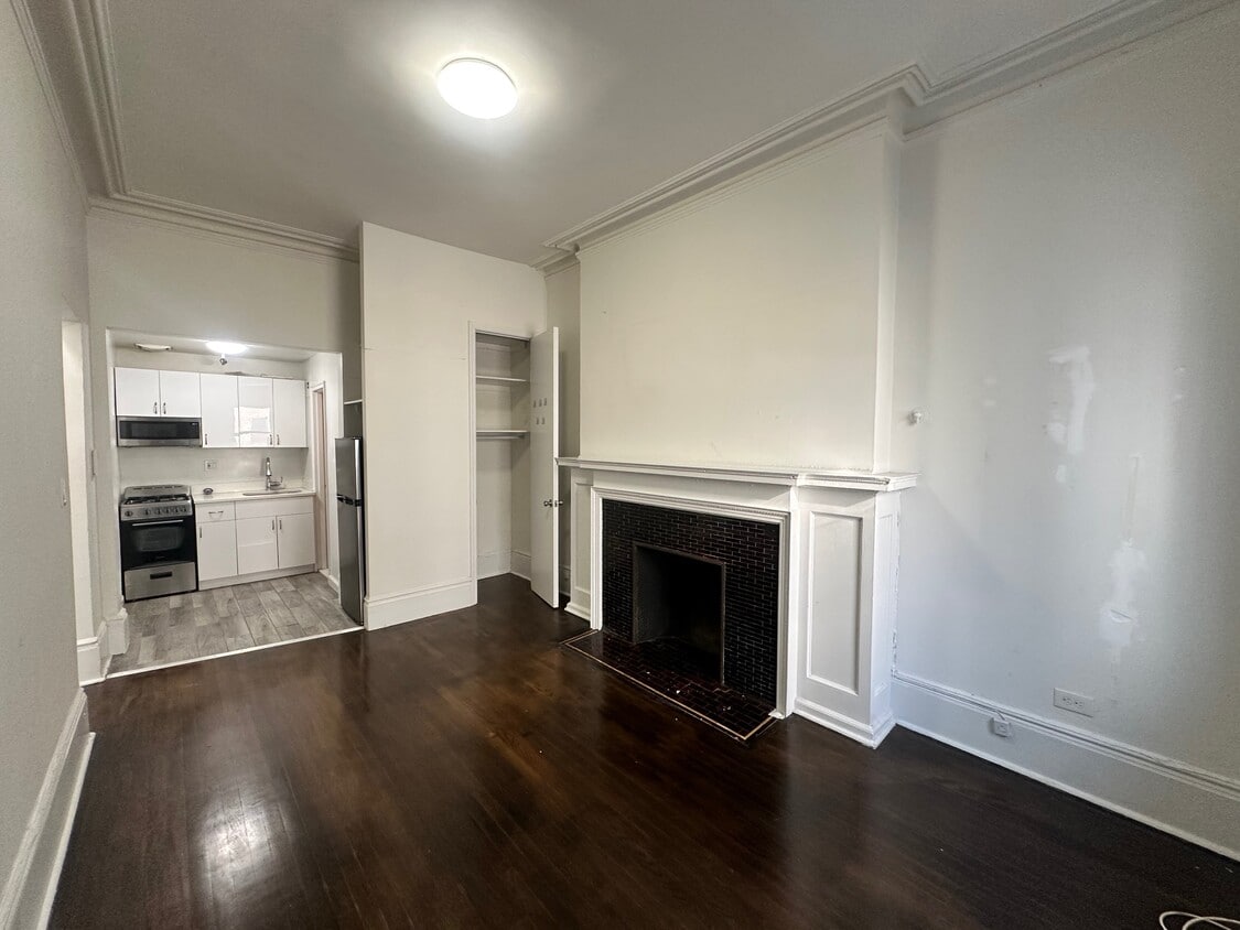 Primary Photo - 1134 Madison Ave