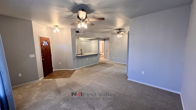 Building Photo - One Bedroom, One Bath Ground Floor