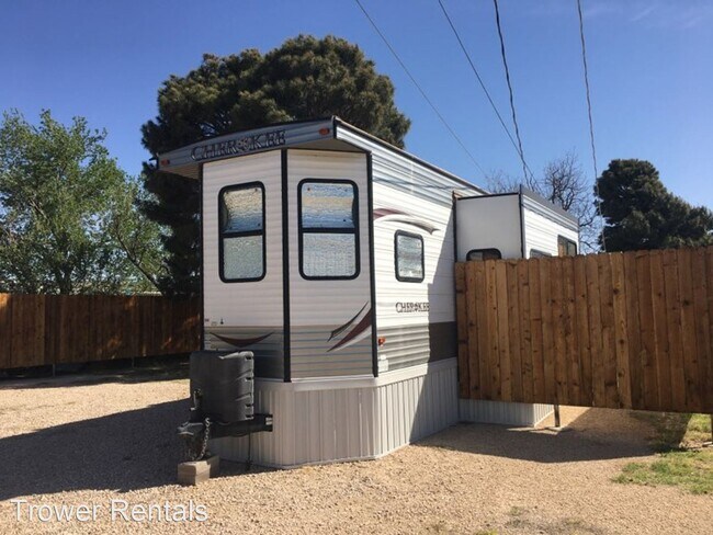 Building Photo - 1 br, 1 bath House - 6403 B Austin Ave.