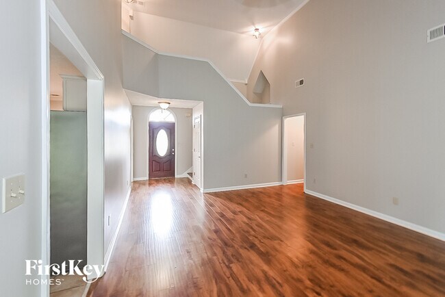 Building Photo - 7611 Comstock Cove