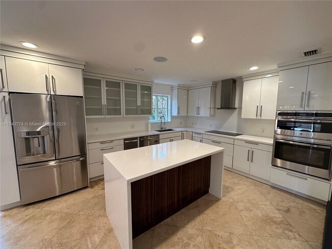 Building Photo - 9341 Dickens Ave