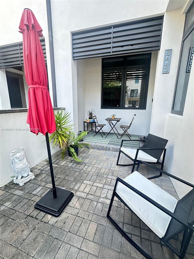 Foto del edificio - 8443 NW 47th St