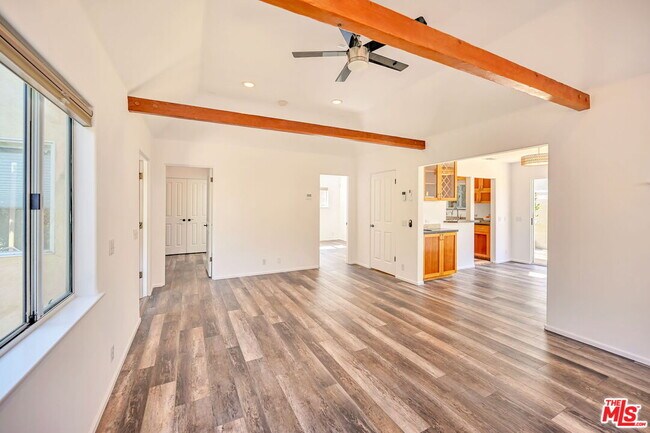 Foto del edificio - 655 Brooks Ave