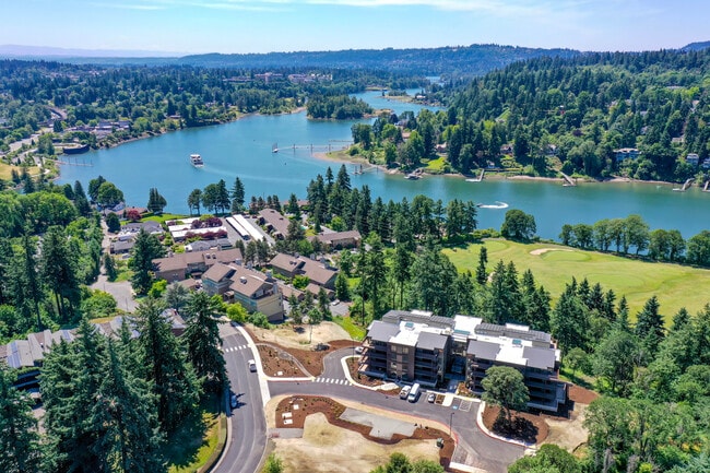 Building Photo - Birnam Oaks at Waverley Greens
