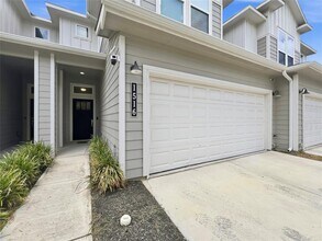 Building Photo - 1516 Roseburg Dr