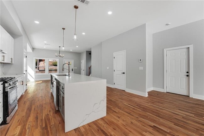 Foto del edificio - 2150 Essex Ave SW
